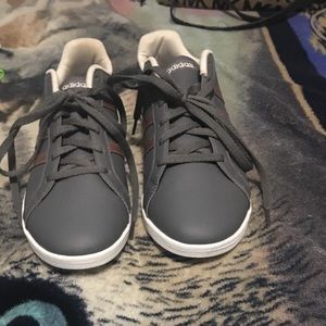 Adidas Greg&rose gold. Only worn once size 9